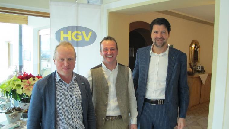 Im Bild von links: Bürgermeister Klaus Faller, Ortsobmann Alexander Widmann und Bezirksobmann Helmut Tauber.